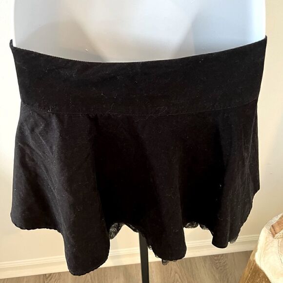 Guess Jeans Black Ribbed Skirt (26) - Picture 3 of 5